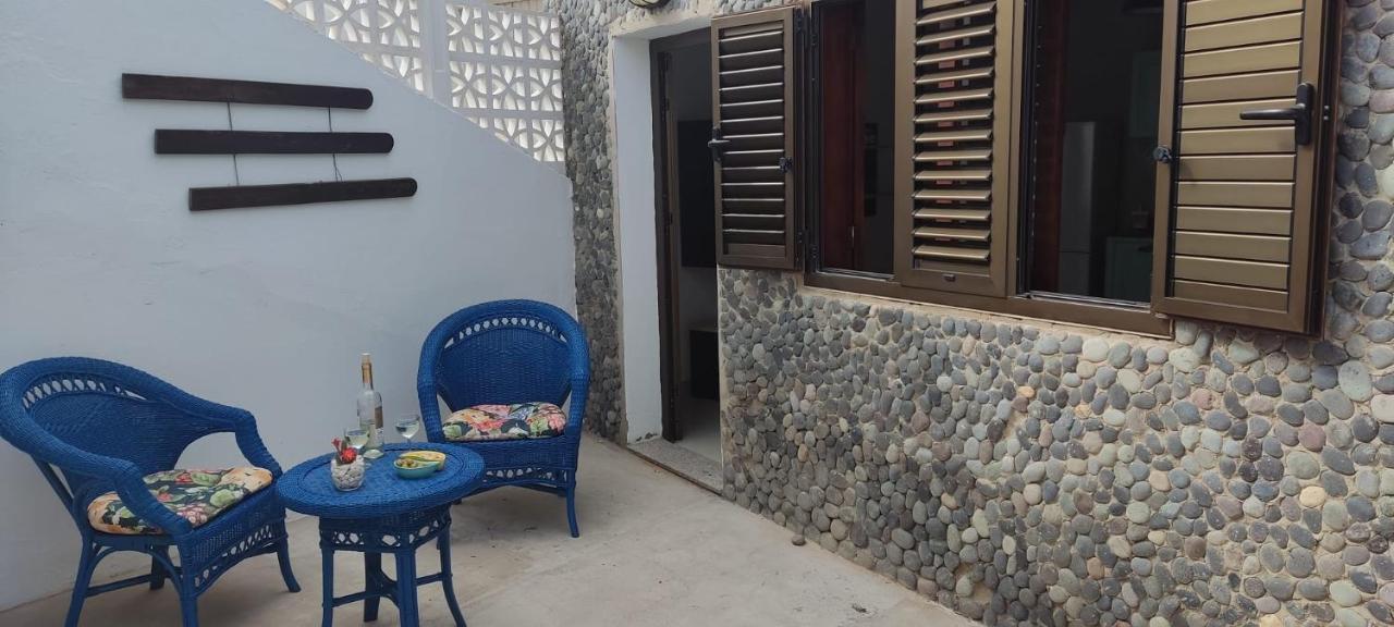 אגאטה Los Nudos, Acogedor Apartamento Con Patio Privado. מראה חיצוני תמונה